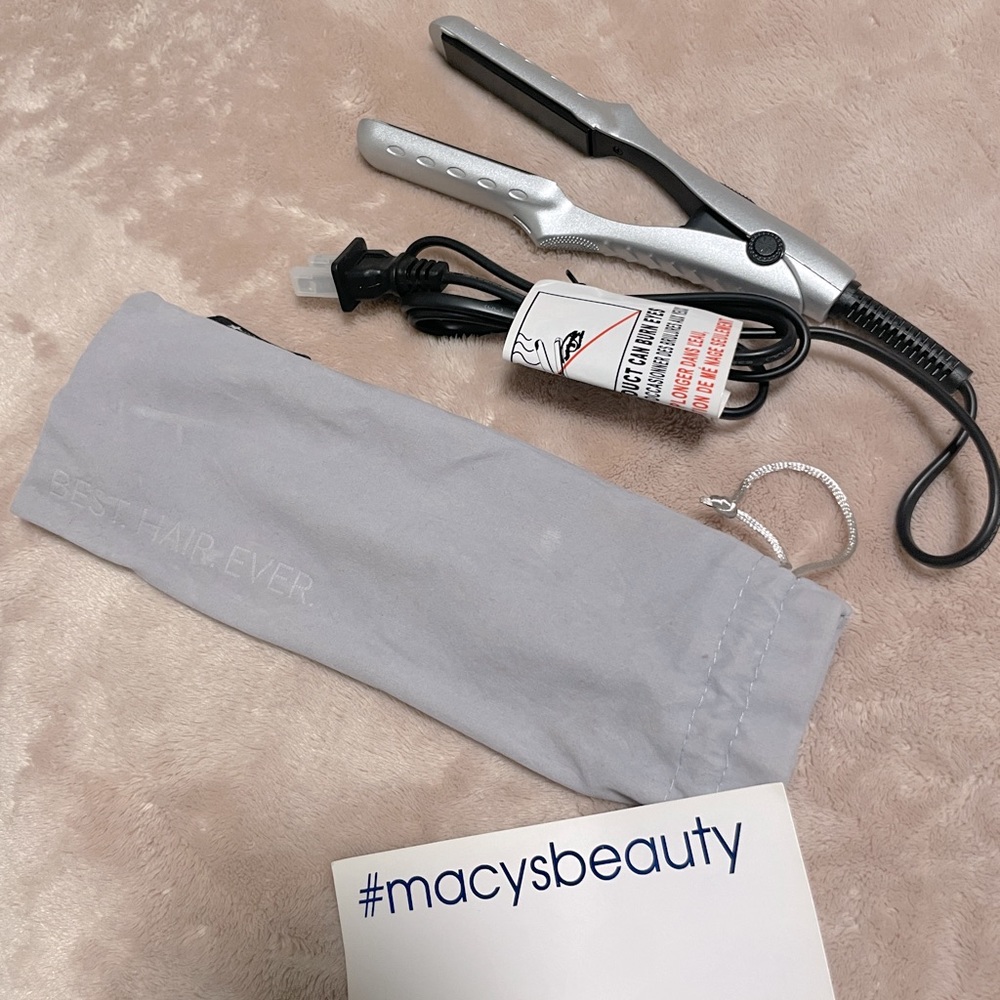 Mini Macys Hair Straightener